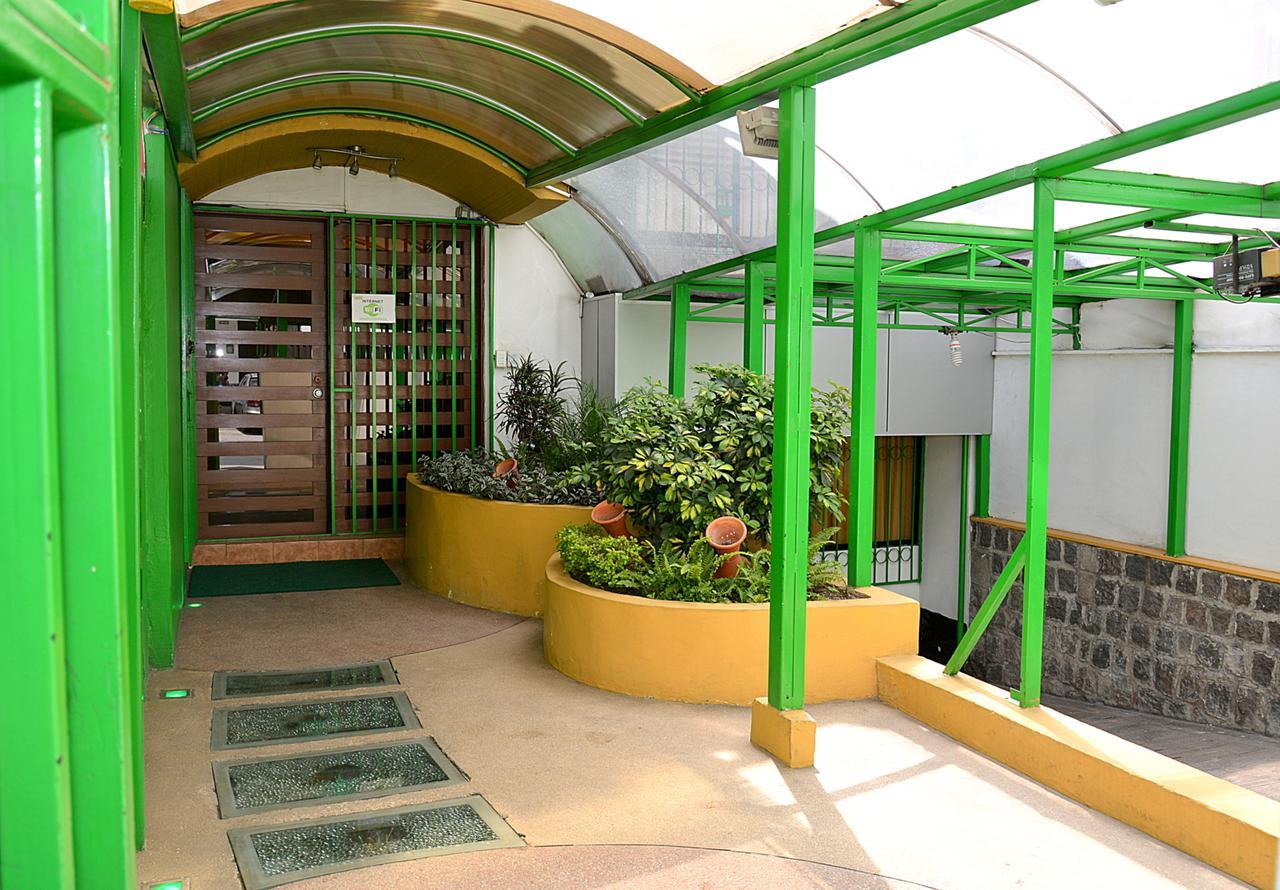 Hostal Terra 1 - Andalucia Quito Ngoại thất bức ảnh